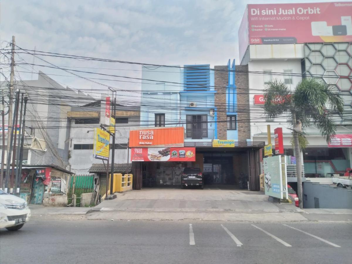 Hotel Syariah Tremigo Guesthouse Cirebon Bagian luar foto