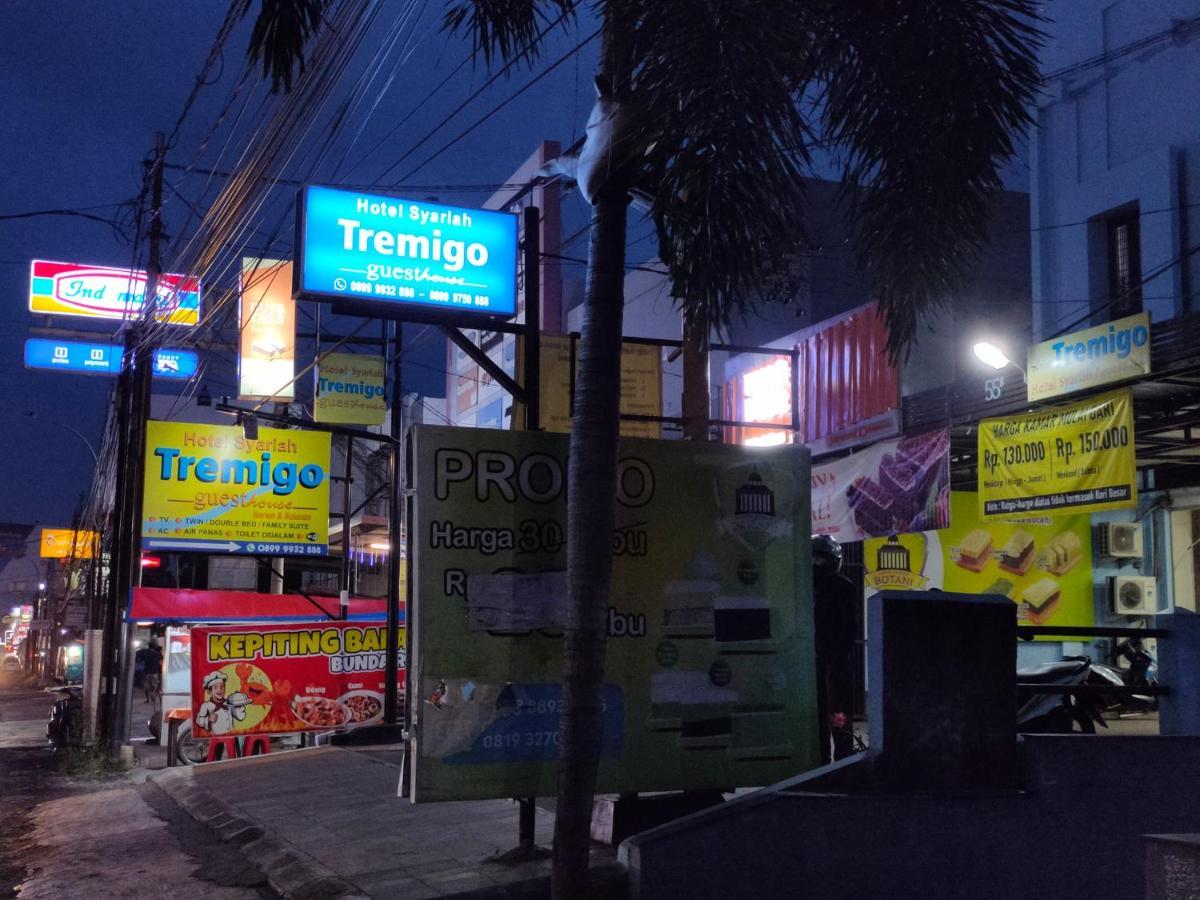 Hotel Syariah Tremigo Guesthouse Cirebon Bagian luar foto