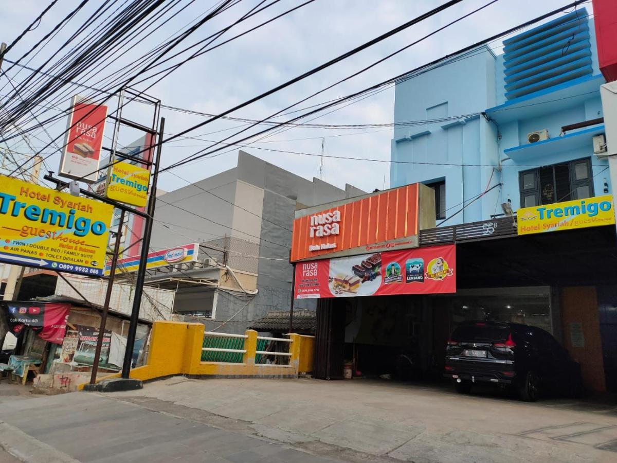 Hotel Syariah Tremigo Guesthouse Cirebon Bagian luar foto