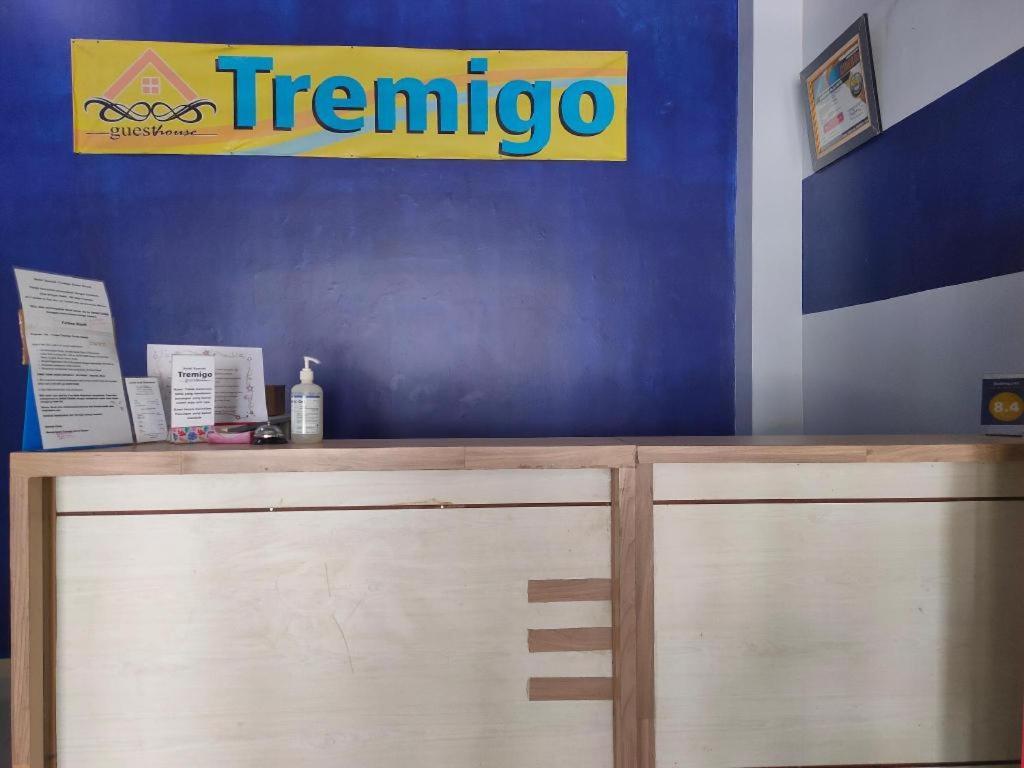 Hotel Syariah Tremigo Guesthouse Cirebon Bagian luar foto