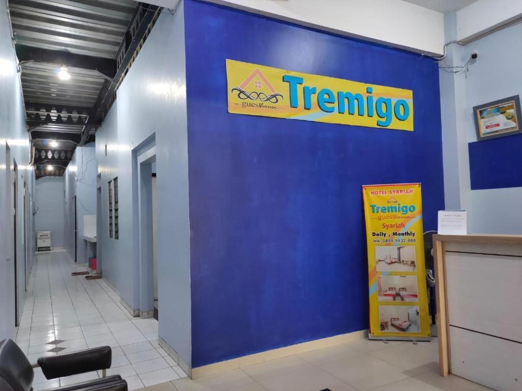 Hotel Syariah Tremigo Guesthouse Cirebon Bagian luar foto