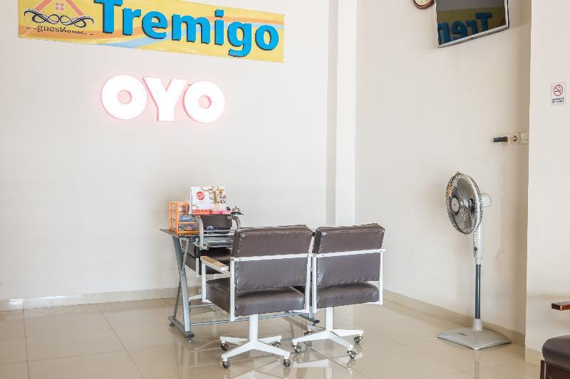 Hotel Syariah Tremigo Guesthouse Cirebon Bagian luar foto